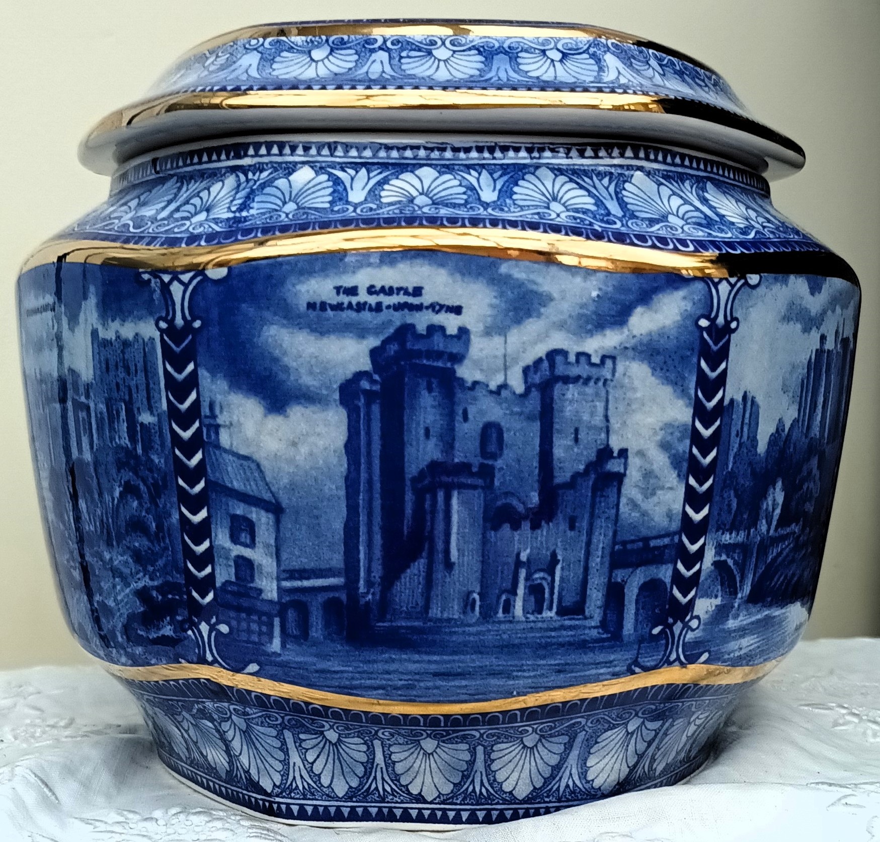 Wade / Ringtons Blue & White Millenium 2000 Tea Caddy - Image 5